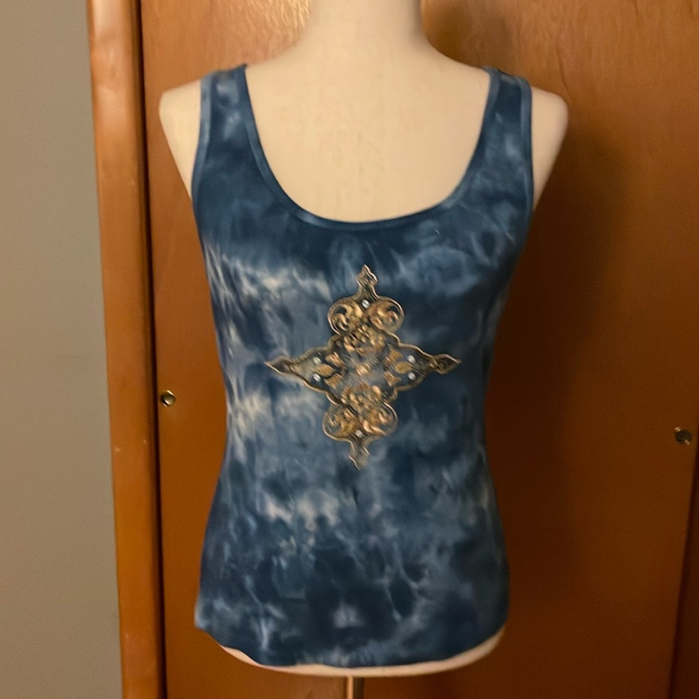 INC International Concepts tank top size L. Blue and white. Scoop neckline